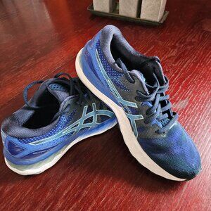 Asics Numbus 23 Women's running shoes